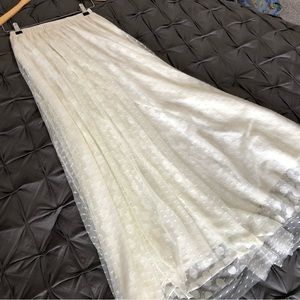 NWT HD in Paris Maxi Length White Skirt Size S